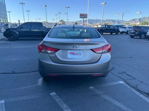 Used 2013 Hyundai Elantra GLS FWD image 10