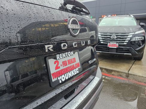 Certified 2023 Nissan Rogue SL w/ SL Premium Package image 10