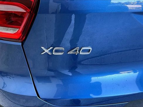 Used 2020 Volvo XC40 T5 R-Design AWD/4WD image 36