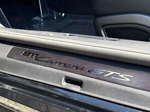 Used 2022 Porsche 911 Cabriolet image 31