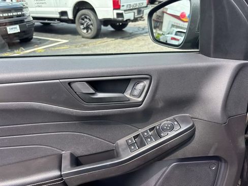 Used 2024 Ford Escape Active AWD/4WD image 23