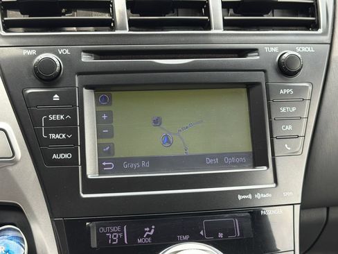 Used 2012 Toyota Prius V Five FWD image 28