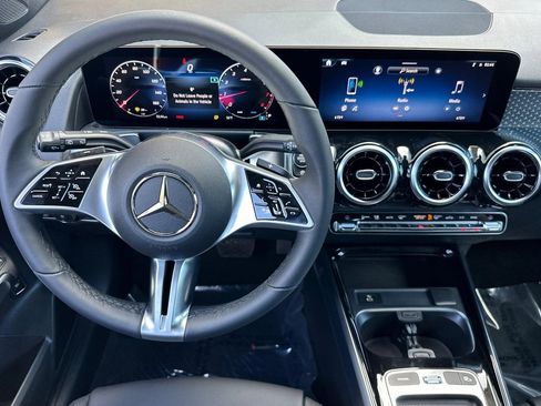 New 2026 Mercedes-Benz GLB 250 image 26