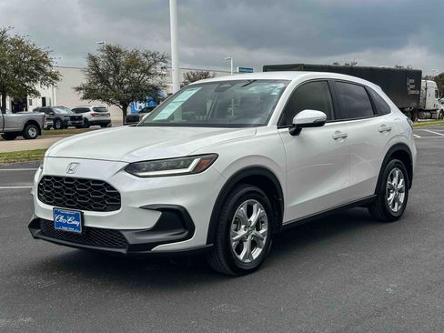 Used 2025 Honda HR-V LX image 10