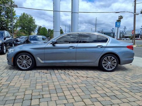 Used 2019 BMW 530i w/ Convenience Package RWD image 3