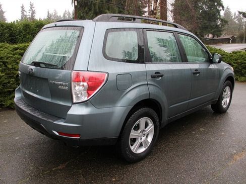 Used 2011 Subaru Forester 2.5X image 3