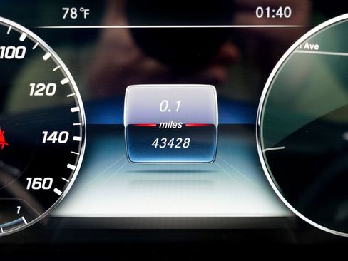 Used 2018 Mercedes-Benz E 400 4MATIC Wagon image 47
