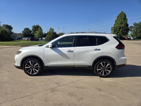 Used 2018 Nissan Rogue SL w/ Premium Package AWD/4WD image 5