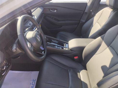 Certified 2025 Honda Accord Sport image 9