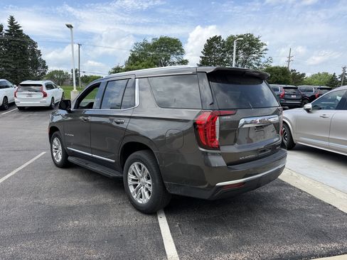 Used 2021 GMC Yukon SLT w/ SLT Luxury Plus Package AWD/4WD image 5