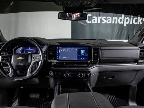 Used 2024 Chevrolet Silverado 3500 LTZ w/ LTZ Convenience Package image 15