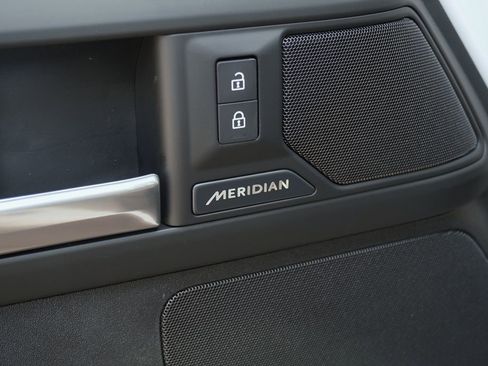 New 2026 Land Rover Defender 110 S AWD/4WD image 12