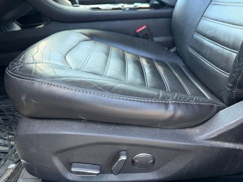 Used 2014 Ford Fusion SE w/ Equipment Group 202A image 6