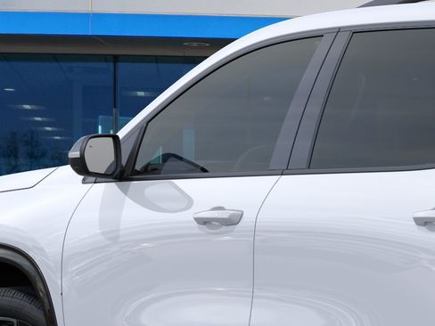New 2026 Chevrolet Traverse RS w/ LPO, Floor Liner Package AWD/4WD image 12