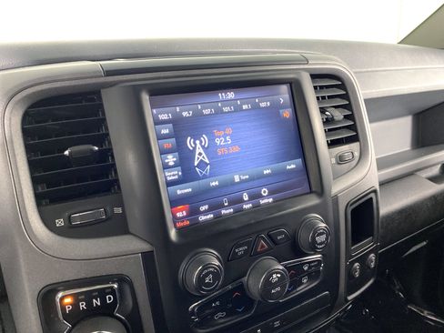 Used 2019 RAM 1500 Express w/ Wheel & Sound Group AWD/4WD image 27