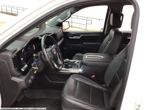 Used 2022 Chevrolet Silverado 1500 LTZ AWD/4WD image 8
