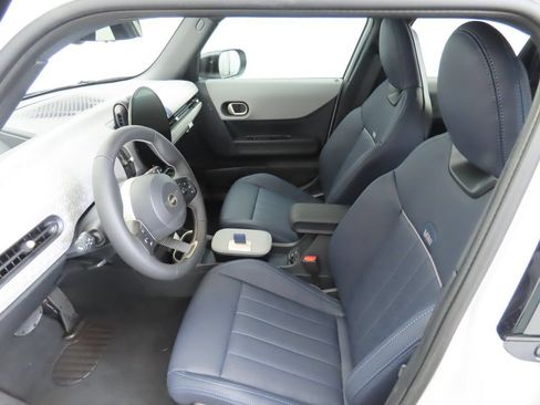 Used 2026 MINI Cooper 4-Door Hardtop FWD image 25