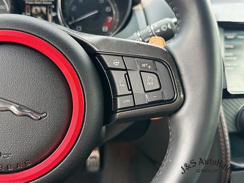 Used 2015 Jaguar F-TYPE R RWD image 14