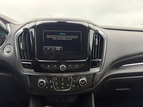 Used 2018 Chevrolet Traverse LT AWD/4WD image 11