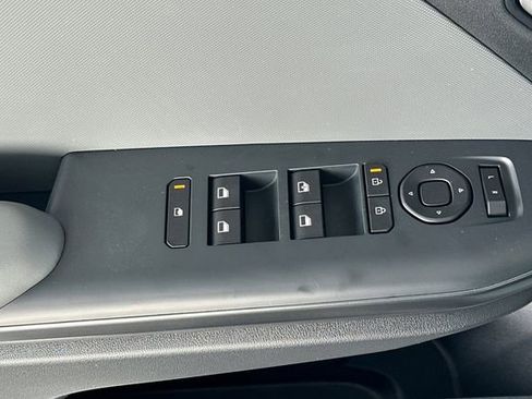New 2026 Kia K4 FWD image 13