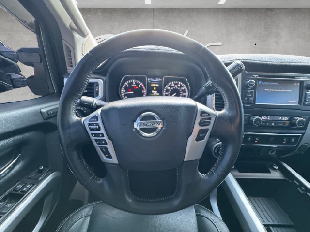 Used 2018 Nissan Titan PRO-4X w/ Pro-4x Convenience Package AWD/4WD image 21