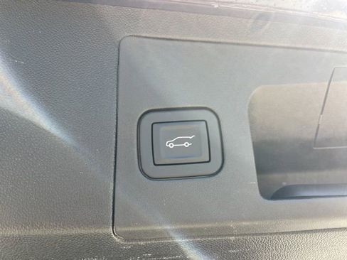 Certified 2025 Cadillac XT5 Premium Luxury image 6