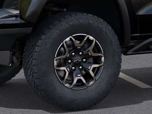 New 2026 Chevrolet Colorado ZR2 w/ Technology Package AWD/4WD image 9