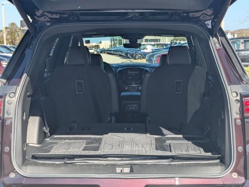 Used 2023 Chevrolet Traverse Premier image 13