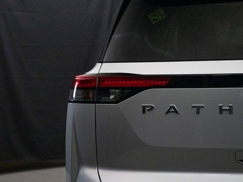 Used 2023 Nissan Pathfinder SV w/ SV Premium Package image 12