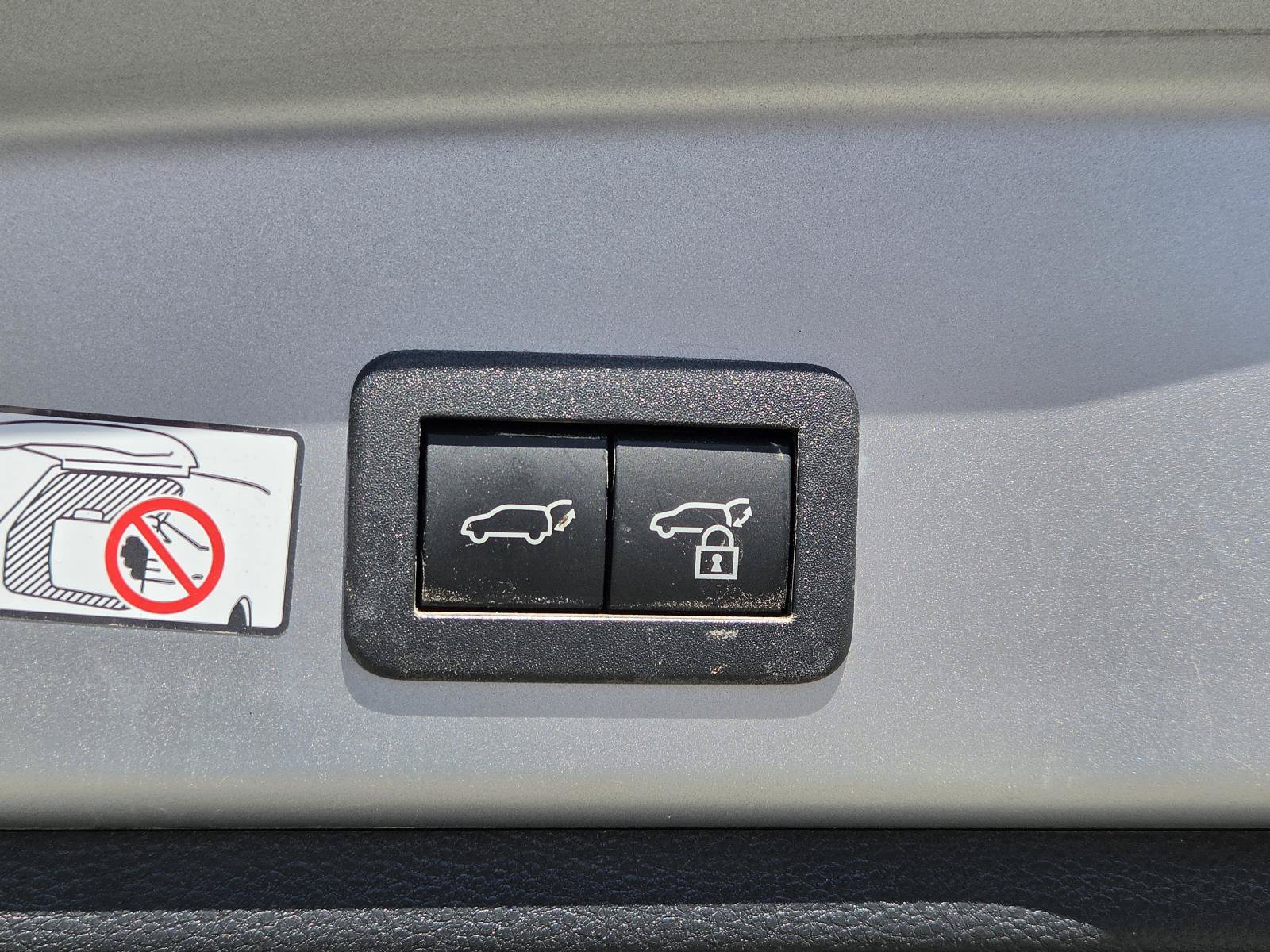 Used 2026 Toyota Corolla Cross XLE w/ Convenience Package FWD image 10