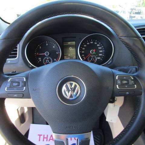 Used 2011 Volkswagen Jetta TDI FWD image 9
