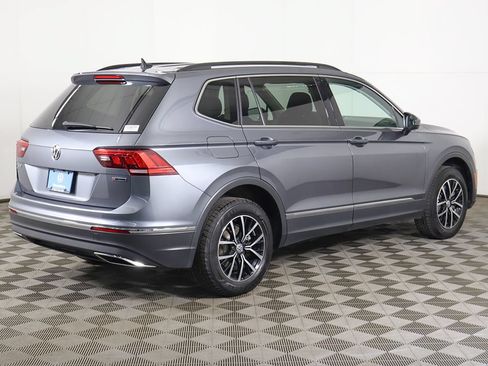 Used 2021 Volkswagen Tiguan SE AWD/4WD image 10