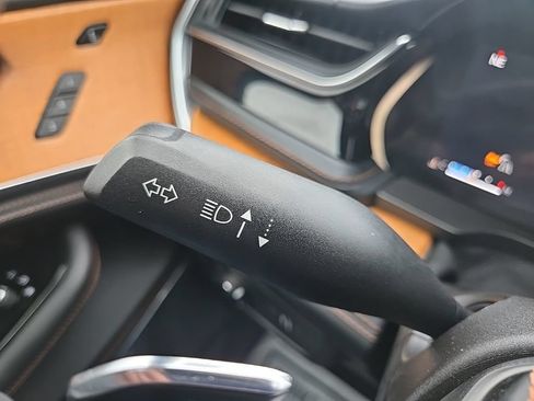 Used 2022 Jeep Grand Cherokee Summit AWD/4WD image 47