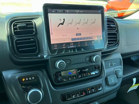 New 2024 RAM ProMaster 3500 w/ Delivery Van Package FWD image 21