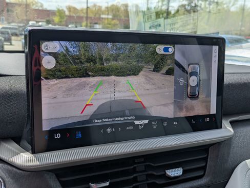 New 2026 Ford Explorer Platinum image 22