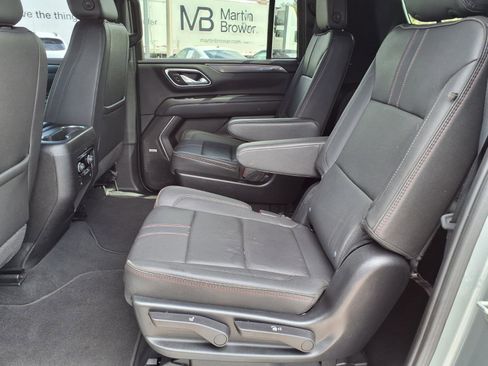 Certified 2024 Chevrolet Suburban RST w/ Luxury Package AWD/4WD image 16