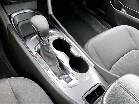 Used 2025 Chevrolet Malibu LT image 25