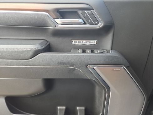 Used 2025 GMC Sierra 1500 Denali AWD/4WD image 18