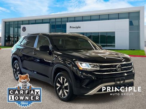 Certified 2023 Volkswagen Atlas Cross Sport SE FWD image 3