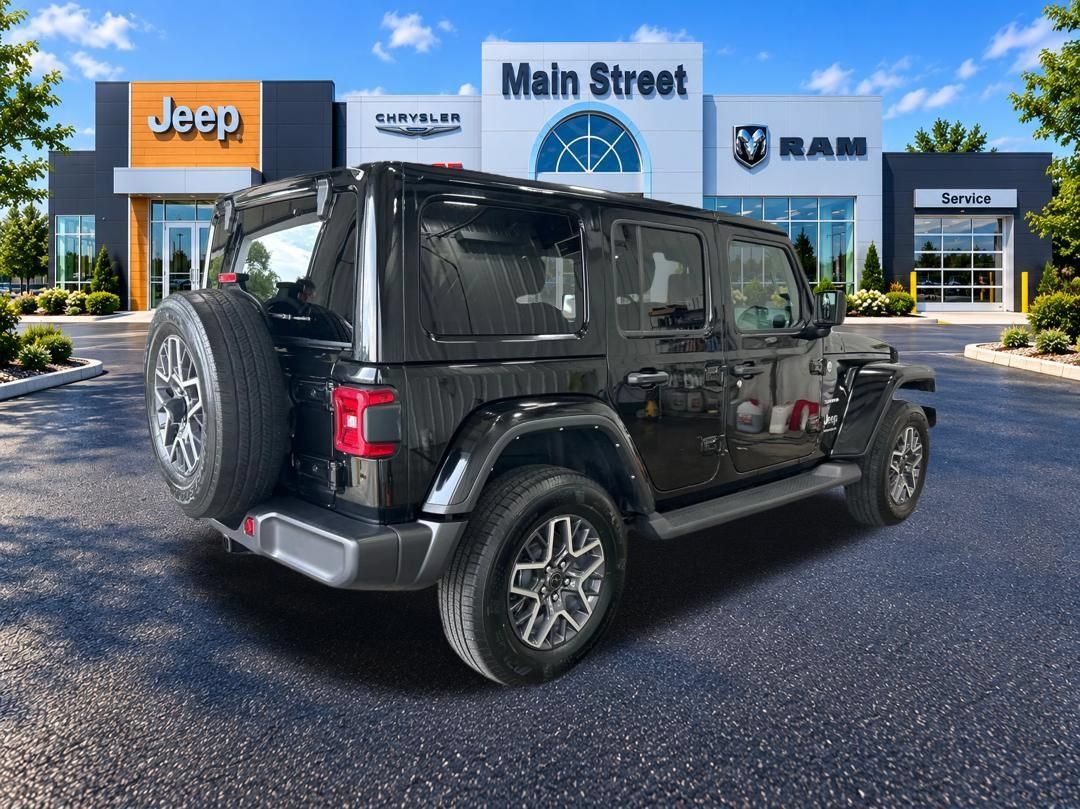 Used 2024 Jeep Wrangler Unlimited Sahara AWD/4WD image 5
