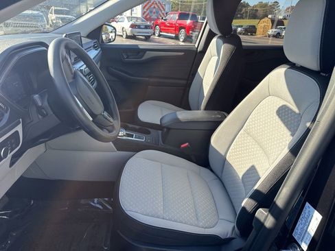 New 2026 Ford Escape Active image 15