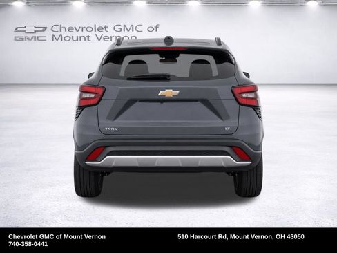 Used 2026 Chevrolet Trax LT FWD image 38