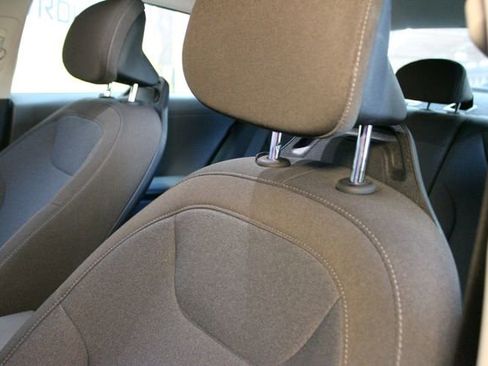 Used 2025 Kia K4 FWD image 18