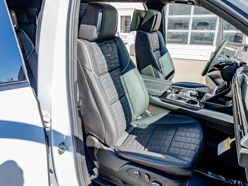 Used 2026 Cadillac Escalade V image 28