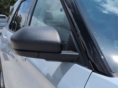 New 2026 Ford Explorer Active RWD image 11