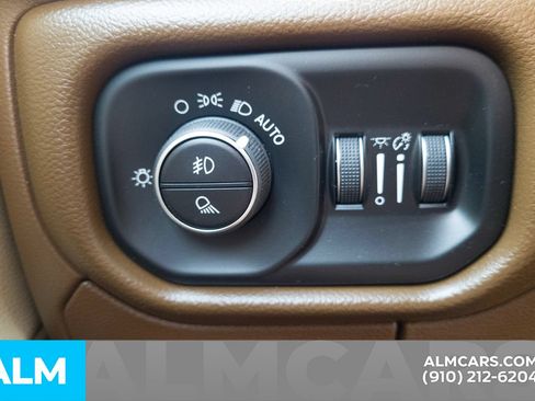 Used 2019 RAM 1500 Laramie RWD image 18