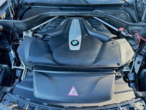 Used 2014 BMW X5 xDrive50i image 32