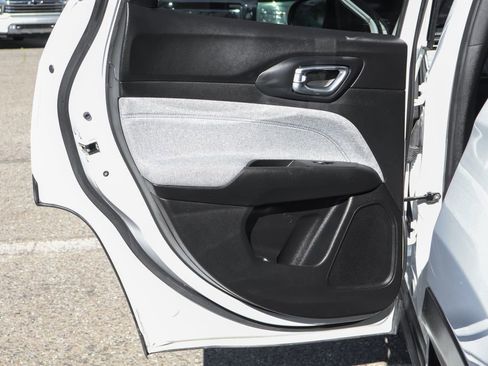 Used 2024 Jeep Compass Latitude w/ Convenience Group image 44