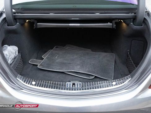 Used 2018 Mercedes-Benz S 560 4MATIC Sedan image 29