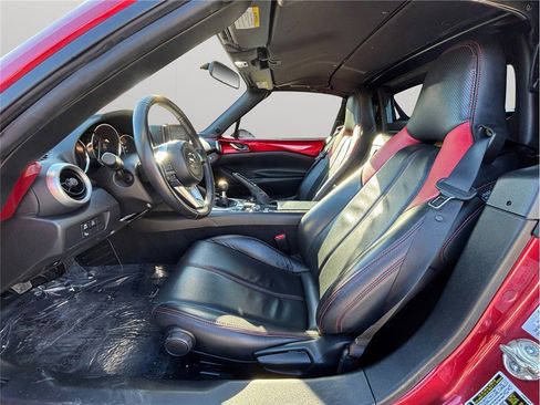 Used 2017 MAZDA MX-5 Miata RF Club image 2